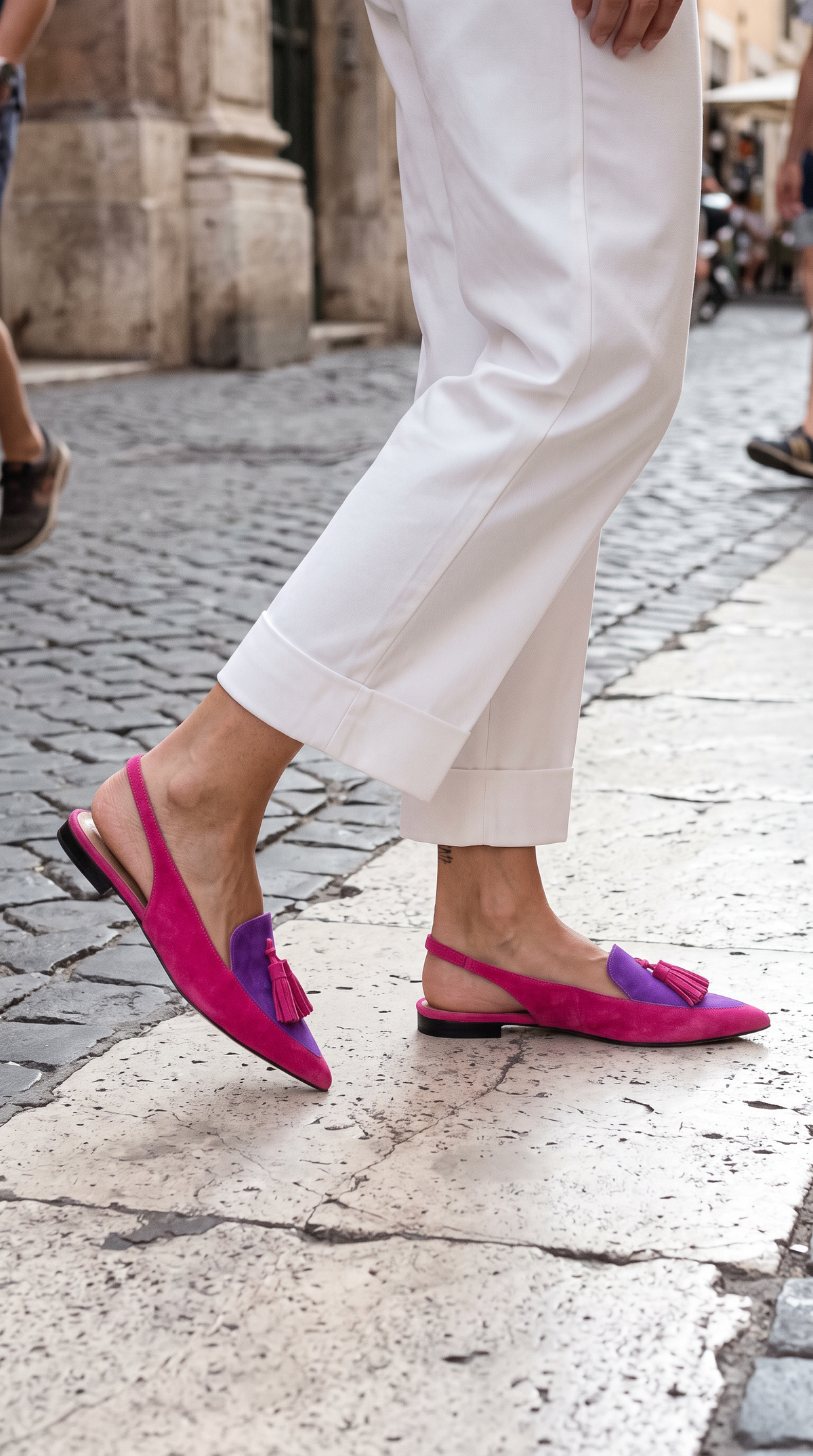 Slingback fucsia e viola indossata