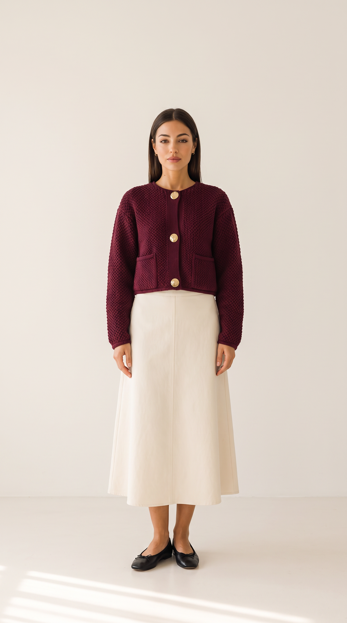 Cardigan Corto con Bottoni Gioiello
