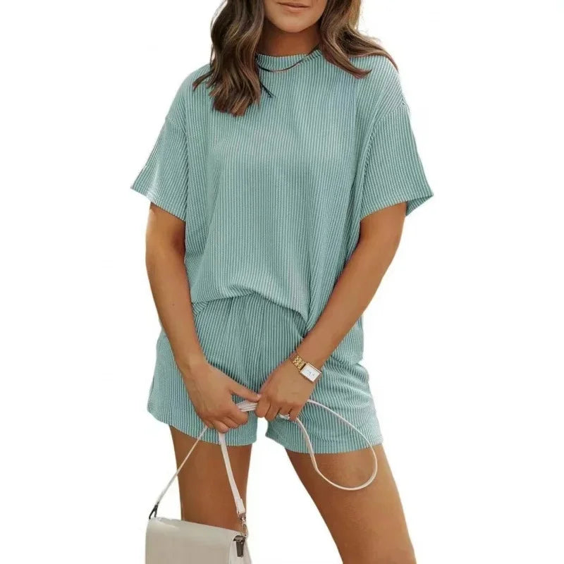 NOMI™- Set Estiva – T-shirt oversize e shorts in tessuto a costine – comoda e alla moda