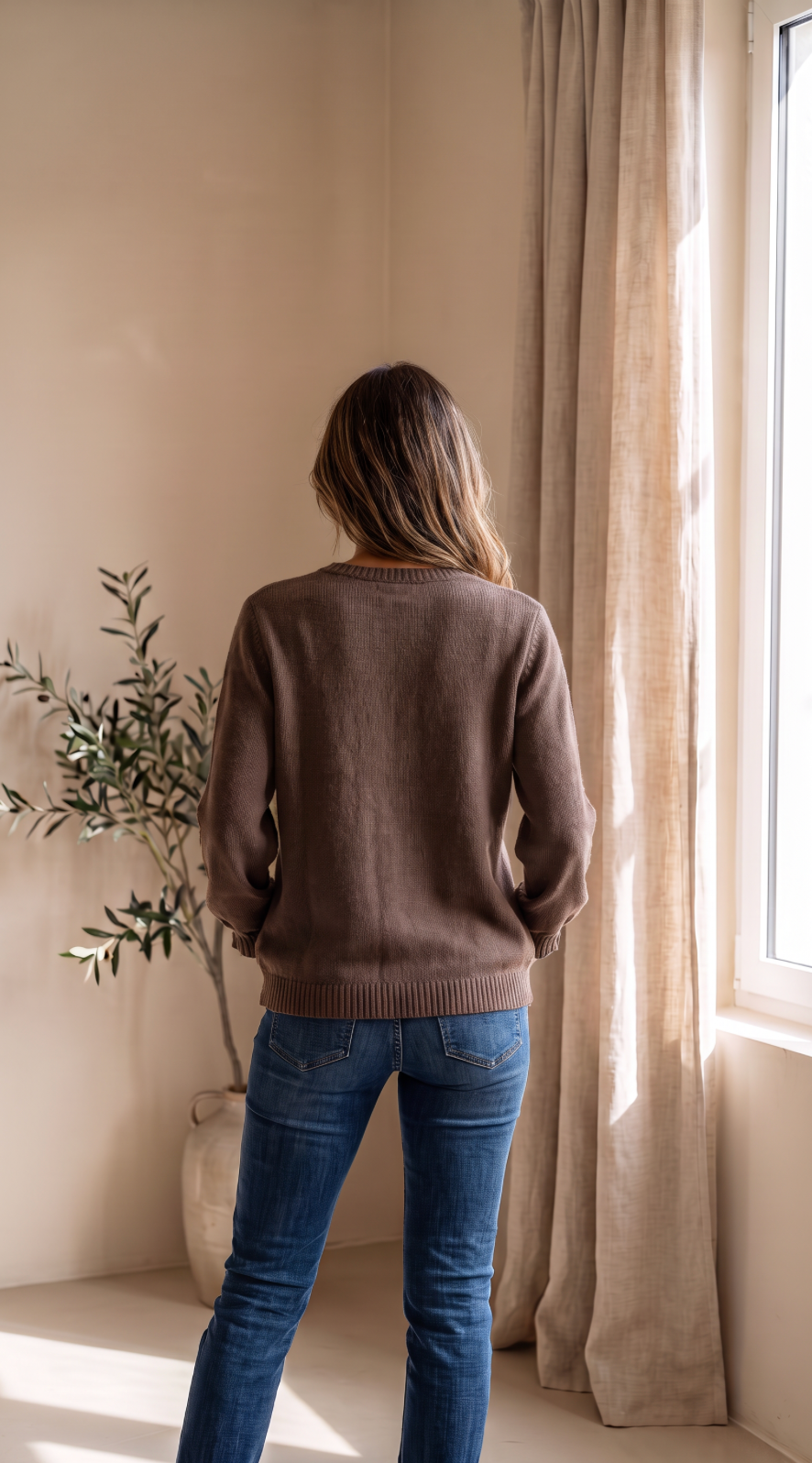 NOMI™ | Maglione Morbido con Scollo a V e Bottoni