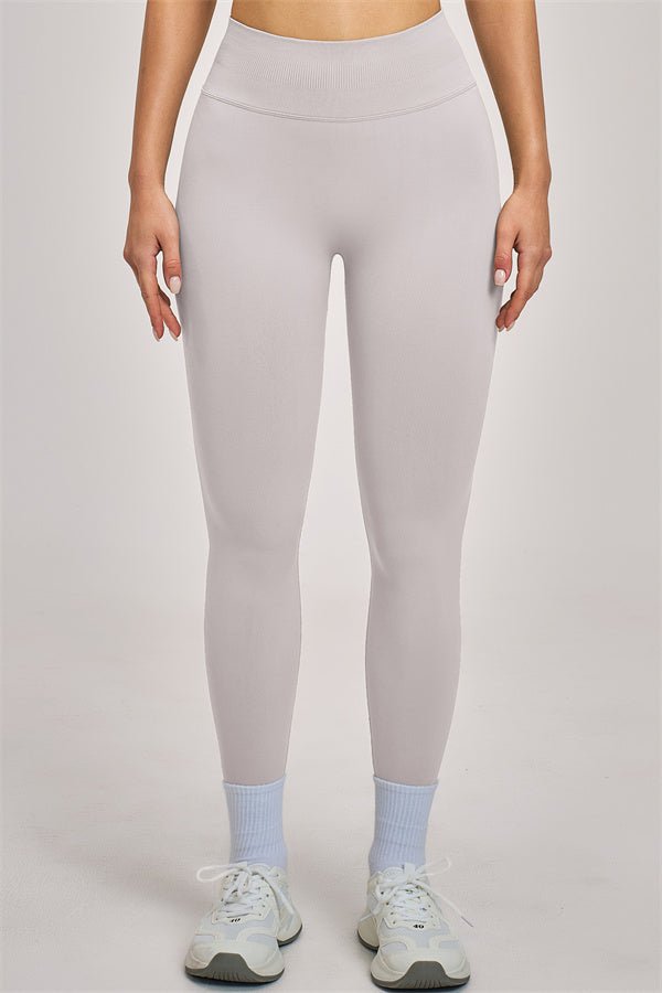 NOMI | Set 2 Pezzi - Sports Bra e Leggings - Nomi