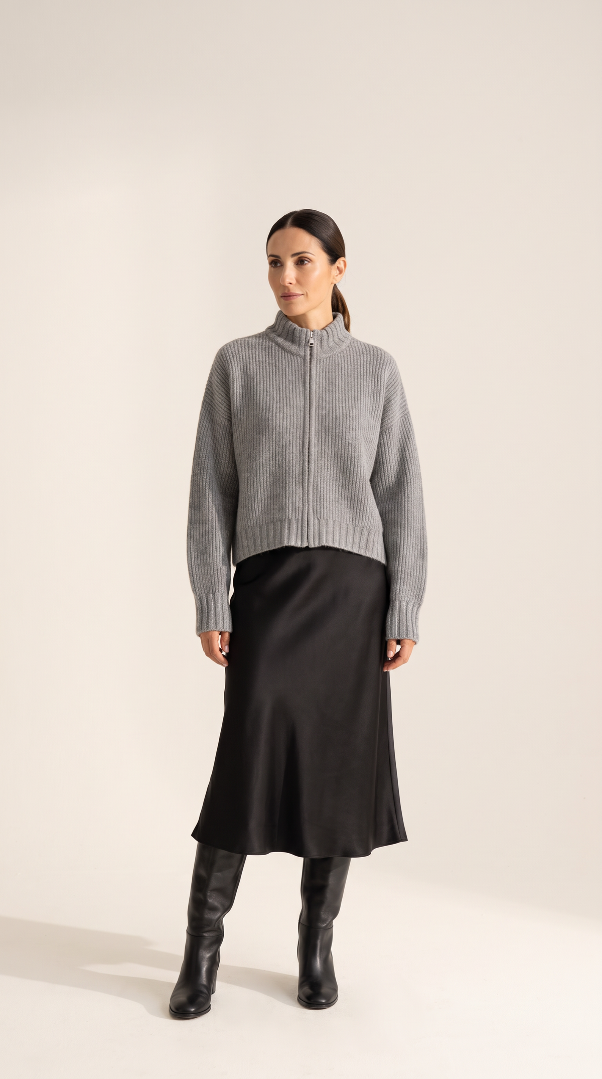 Cardigan con Zip e Collo Alto
