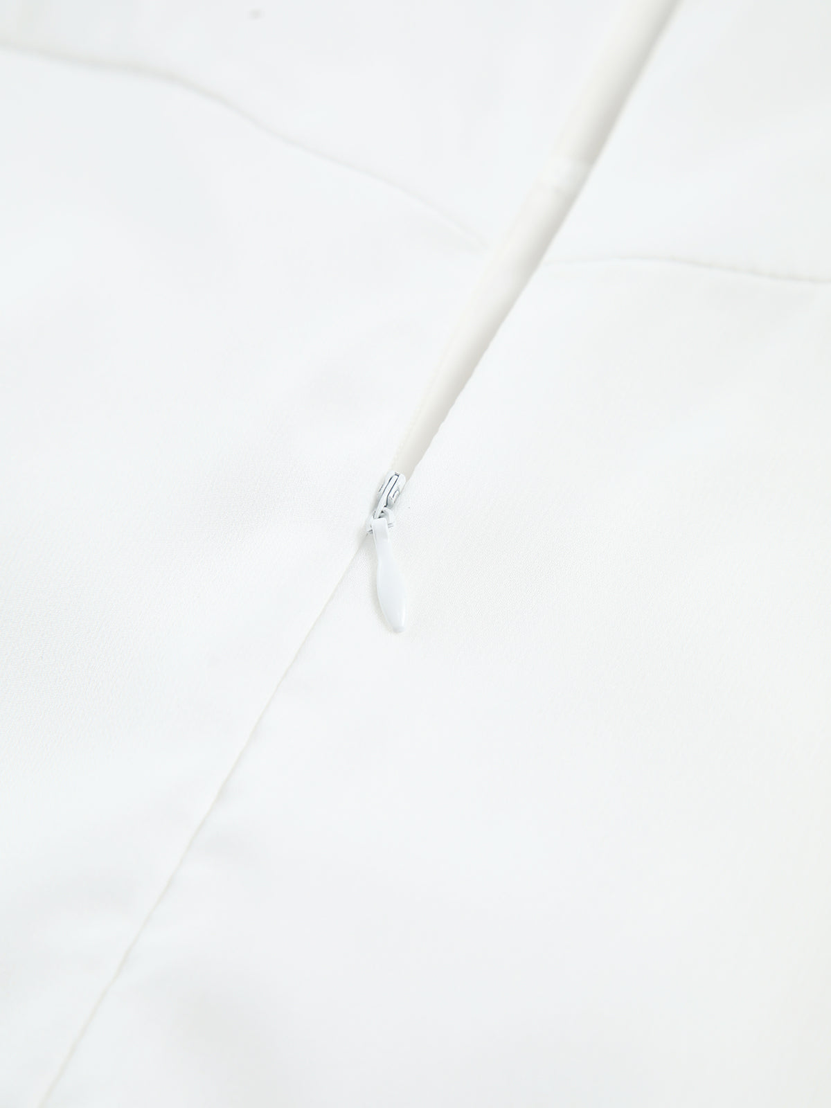 NOMI™ - Abito Lungo Elegante in Chiffon Semi-Trasparente