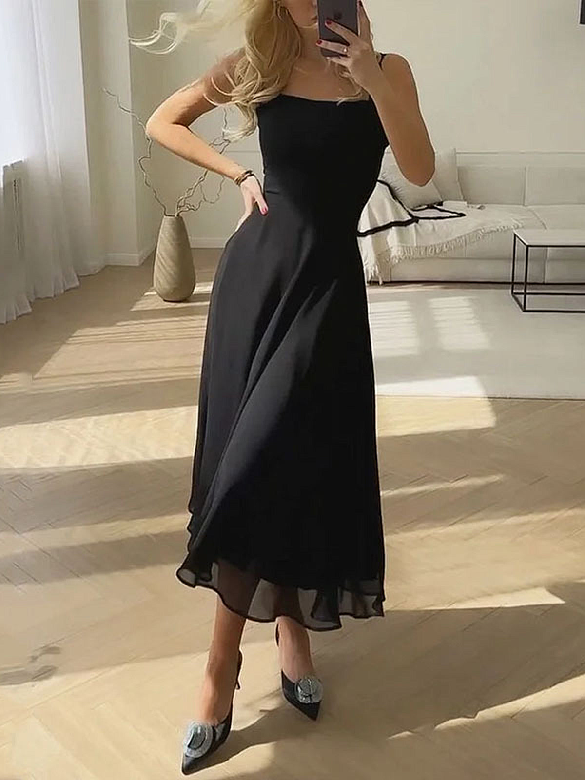 NOMI™ - Abito Lungo Elegante in Chiffon Semi-Trasparente