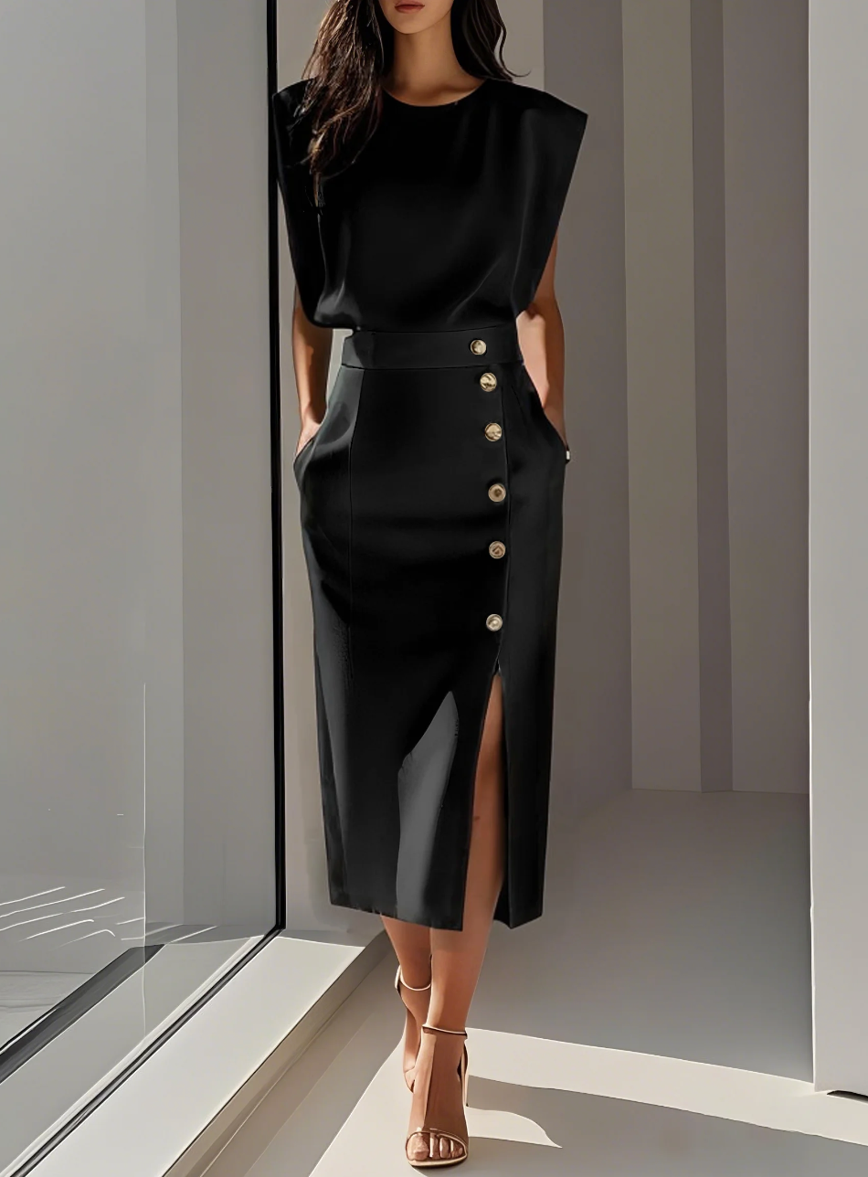 NOMI™ | Abito Avorio Elegante da Donna – Vestito Estivo con Bottoni Dorati e Spacco Laterale