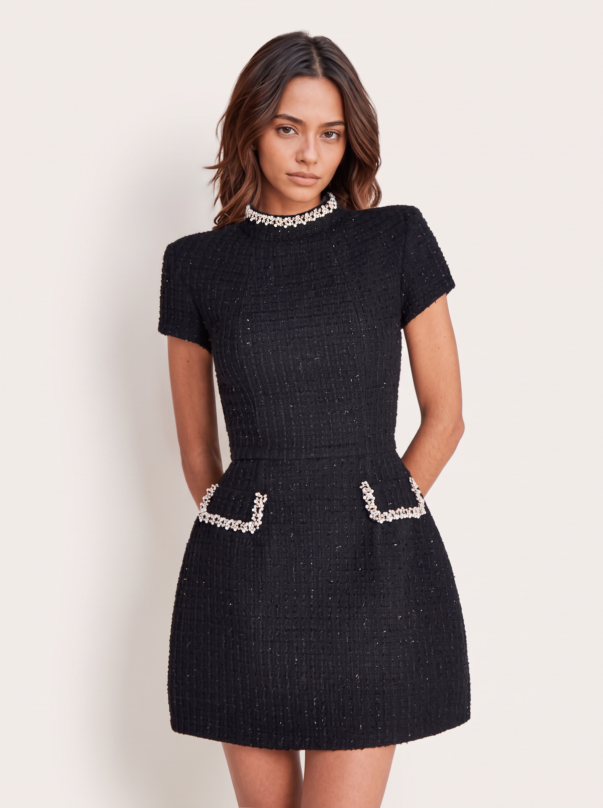 NOMI™ Mini Abito Strutturato con Catena