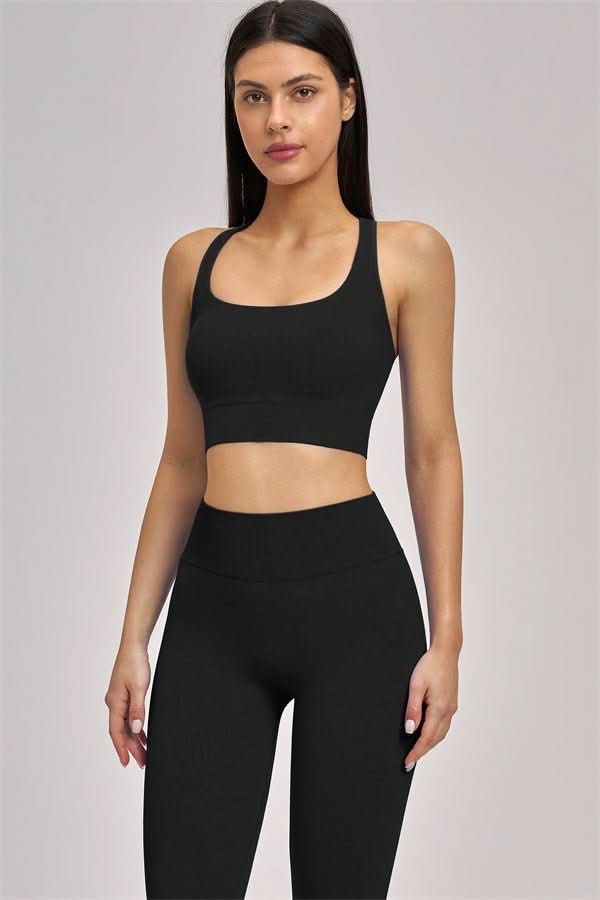 NOMI | Set 2 Pezzi - Sports Bra e Leggings - Nomi