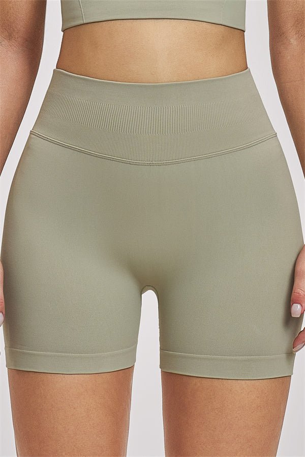 NOMI | Set 2 Pezzi - Sports Bra e Shorts - Nomi