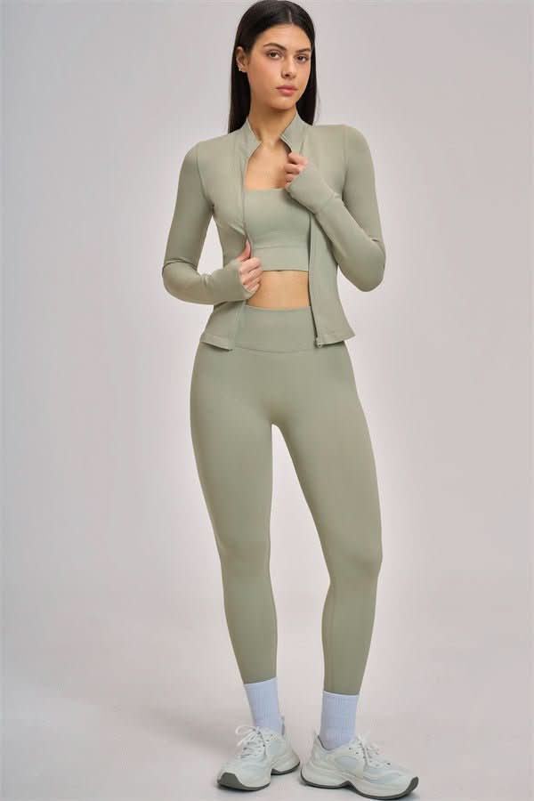 NOMI | Set 3 Pezzi - Giacca, Sports Bra e Leggings - Nomi