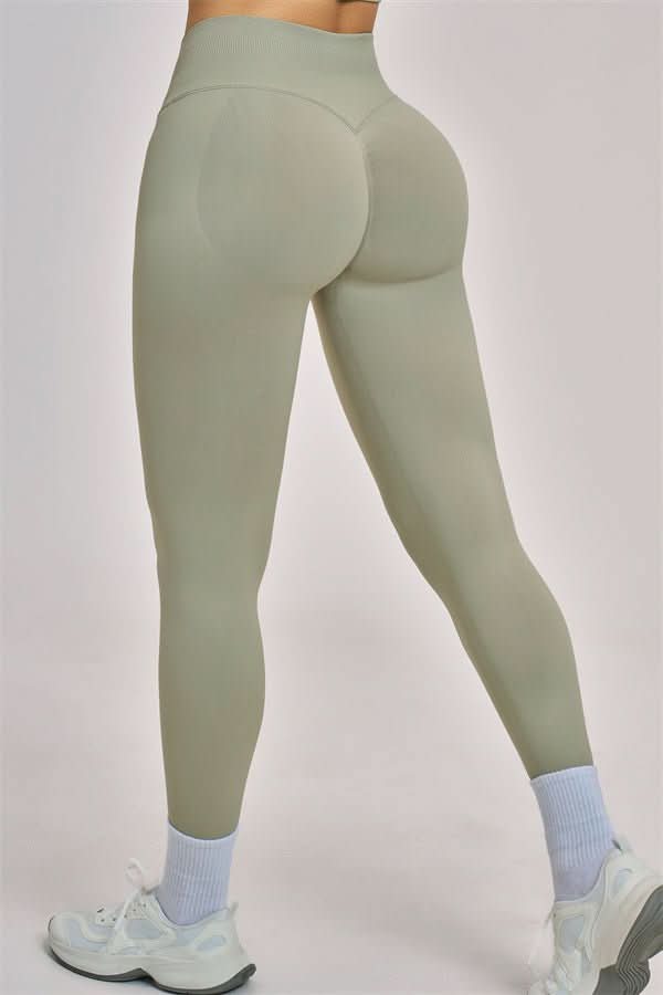 NOMI | Set 3 Pezzi - Giacca, Sports Bra e Leggings - Nomi