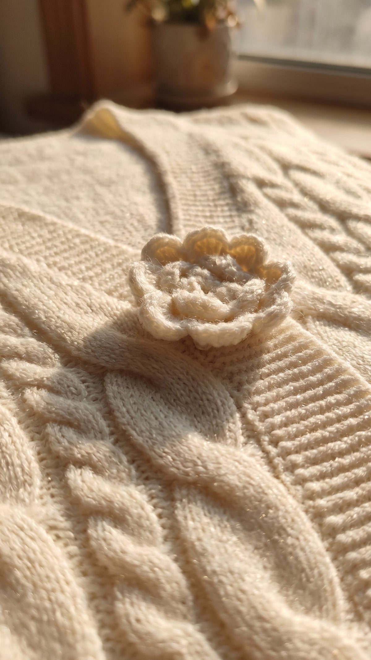 NOMI™ | Cardigan Maxi a Trecce con Fiori 3D